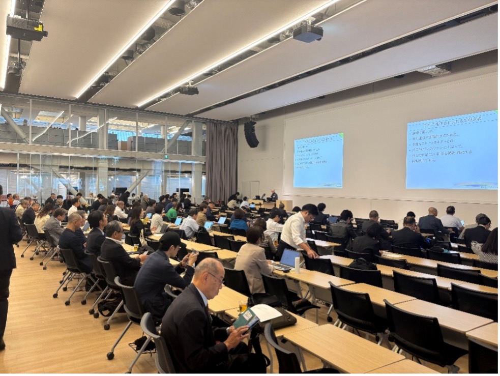 日本広報学会にて、「魅力度ブランディング」「未来経営戦略」の２本の研究成果を発表